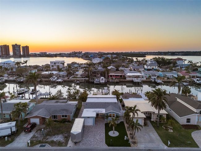17730 Long Point Dr, House other with 3 bedrooms, 2 bathrooms and null parking in REDINGTON SHORES FL | Image 55