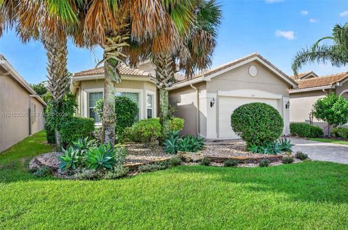 8192 Pikes Peak Ave, Boynton Beach, FL, 33473-5079 | Card Image
