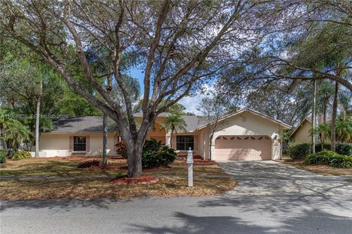 20241 Nw 8th St, Pembroke Pines, FL, 33029 | Card Image