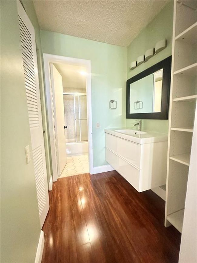 APT-108 - 9330 Lime Bay Blvd, Condo with 2 bedrooms, 2 bathrooms and null parking in Tamarac FL | Image 13