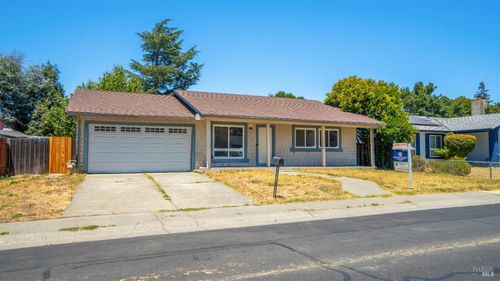 1110 Waxwing Dr, Suisun City, CA, 94585-2230 | Card Image