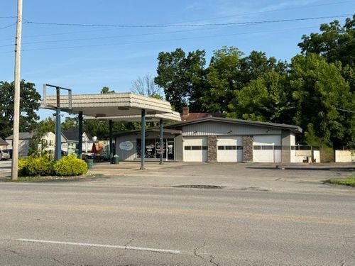 301 E Lincoln St, Tullahoma, TN, 37388-3749 | Card Image