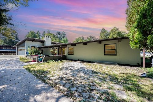 1315 Corry St, Yellow Springs, OH, 45387-1313 | Card Image