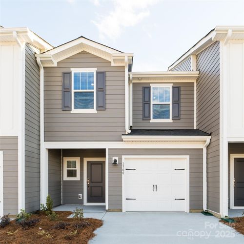 4204 Summit Woods Dr, Charlotte, NC, 28216-0391 | Card Image