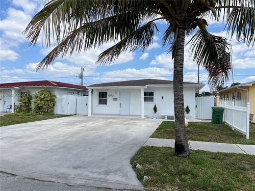 10571 Sw 27th Street, Miami, FL, 33165 | Card Image