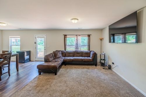 233 Wayfair Ln, Wellford, SC, 29385-9800 | Card Image