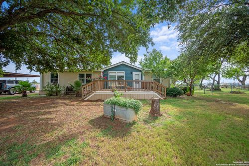 638 Lagunillas Ave, Charlotte, TX, 78011 | Card Image