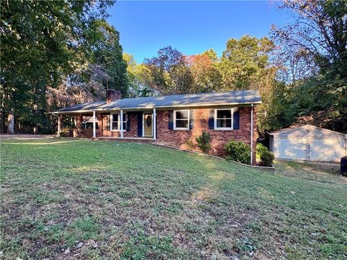 215 Cardinal Ln, Ronda, NC, 28670-9029 | Card Image