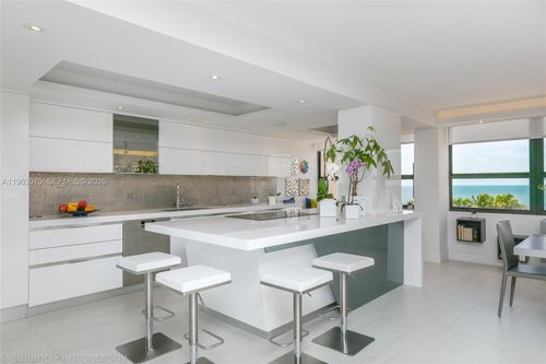 c502-3 Grove Isle Dr, Miami, FL, 33133-4115 | Card Image
