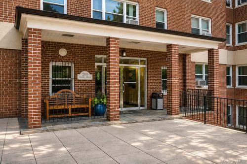 3i-280 Collins Ave, Mount Vernon, NY, 10552-1712 | Card Image