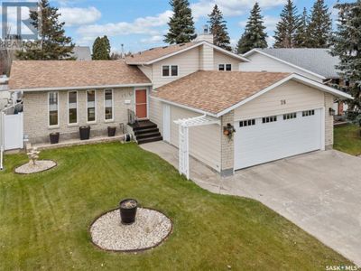 26 Kindrachuk Cres, House other with 4 bedrooms, 3 bathrooms and null parking in Saskatoon SK | Image 1