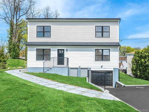 apt-2-6 Lee Gray Ct, Glen Cove, NY, 11542-2496 | Card Image