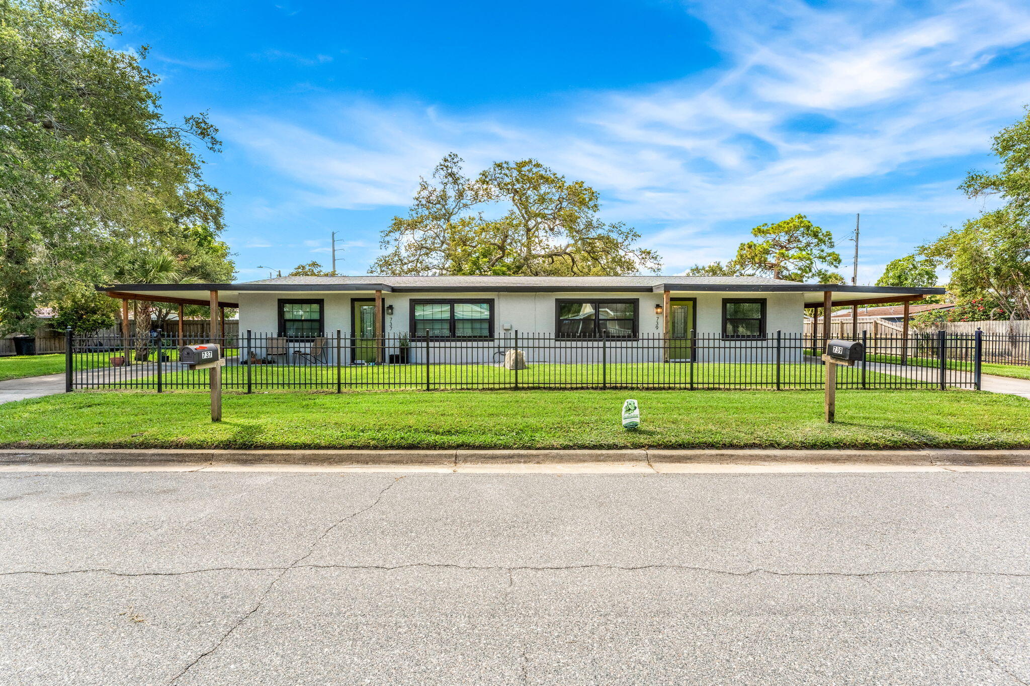 Law St, Melbourne, FL 32935