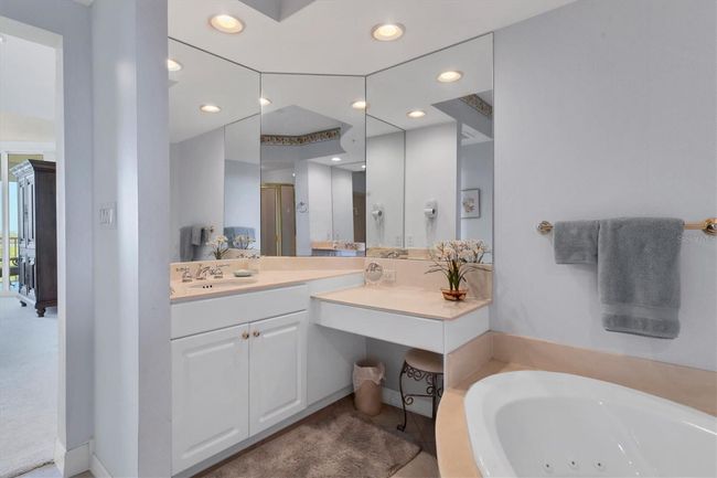 APT-604 - 393 N Point Rd, Condo with 3 bedrooms, 3 bathrooms and null parking in OSPREY FL | Image 41
