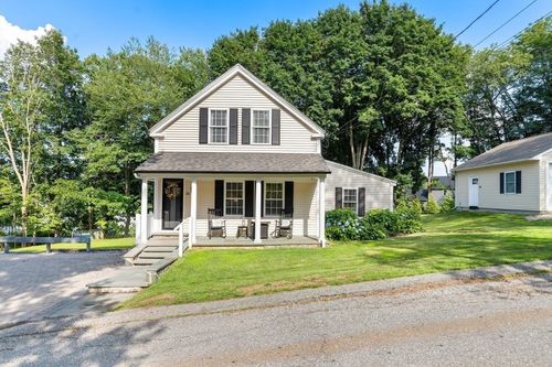 26 Benjamin St, Groveland, MA, 01834-1013 | Card Image
