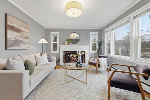 5 Baker St, Boston, MA, 02132-4010 | Card Image