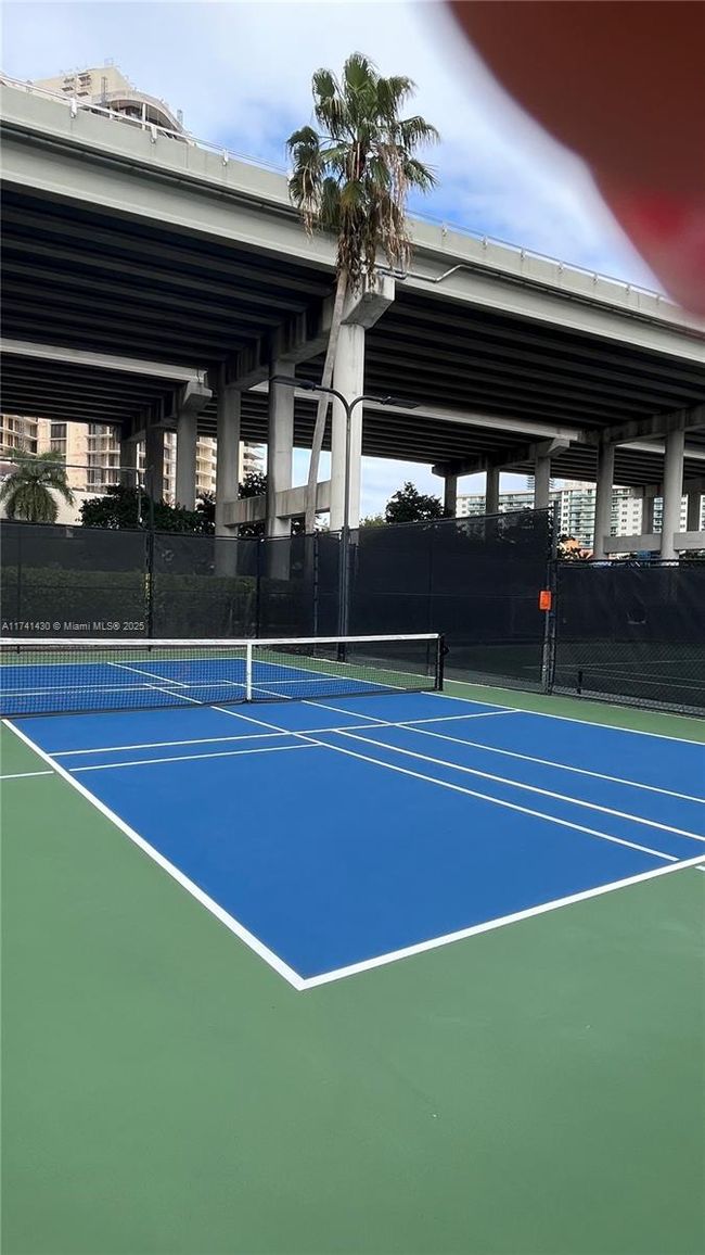 APT-1405 - 3500 Mystic Pointe Dr, Condo with 2 bedrooms, 2 bathrooms and null parking in Aventura FL | Image 28