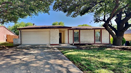1814 Novel Dr, Garland, TX, 75040-8232 | Card Image