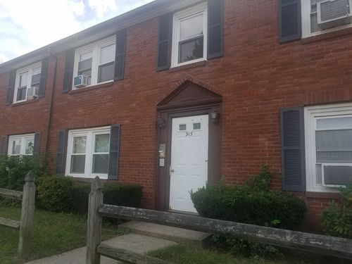 apt-2-915 Hancock St, Quincy, MA, 02170-3842 | Card Image