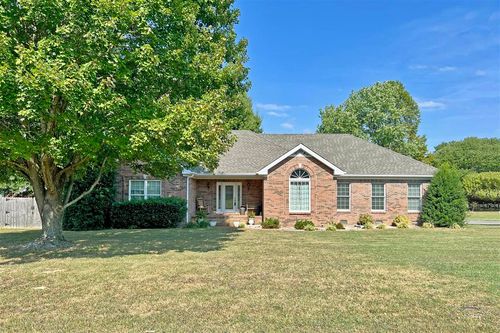 1002 Dogwood Dr, Franklin, KY, 42134-2451 | Card Image