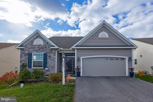 137 Goldenfield Dr, LANCASTER, PA, 17603-5678 | Card Image