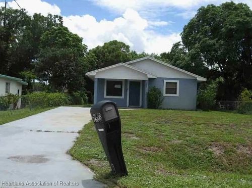 2903 Avenue R, Fort Pierce, FL, 34947-2041 | Card Image