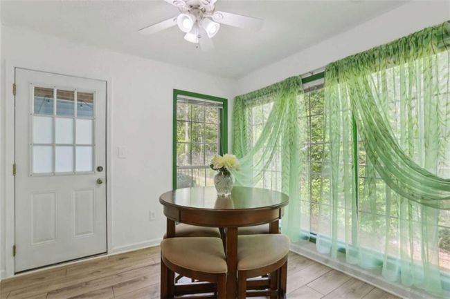 702 Glenleaf Dr, Condo with 2 bedrooms, 2 bathrooms and null parking in Peachtree Corners GA | Image 7