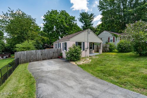2904 Dorothy Street, Johnson City, TN, 37604 | Card Image