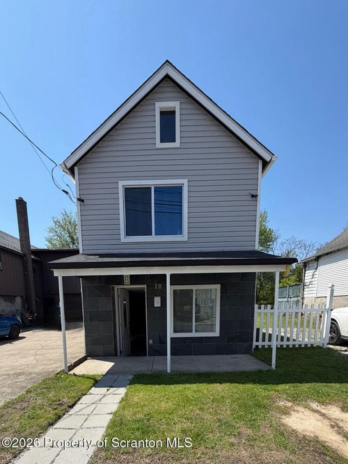 18 Center St, Plains, PA, 18705-3302 | Card Image