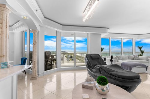 801-15400 Emerald Coast Pkwy, Destin, FL, 32541-8532 | Card Image