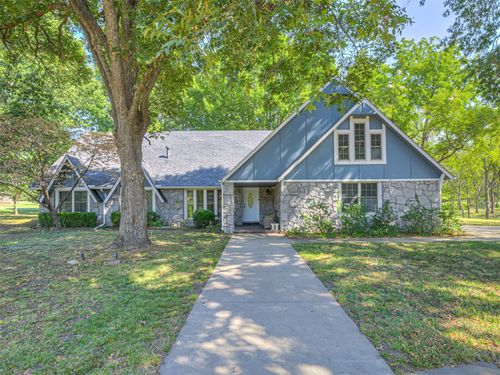 1700 College Park Rd, Claremore, OK, 74017-2013 | Card Image