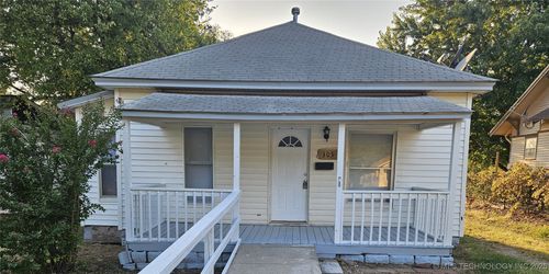 305 S 4th St, Tonkawa, OK, 74653-5033 | Card Image