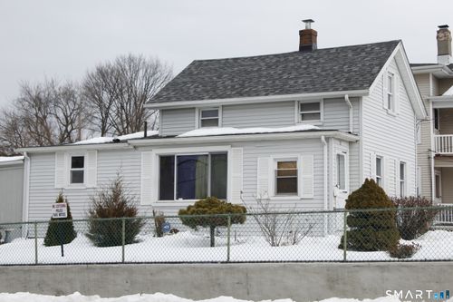 76 West Street, New Britain, CT, 06051 | Card Image