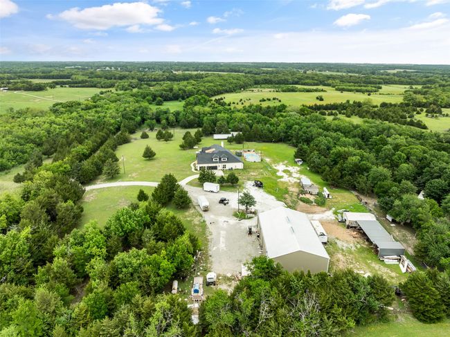 1475 County Road 4510, House other with 4 bedrooms, 6 bathrooms and null parking in Whitewright TX | Image 33