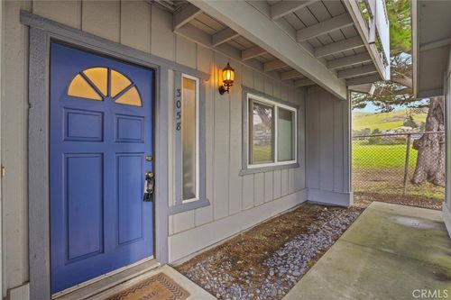 3058 Main St, Morro Bay, CA, 93442-1351 | Card Image