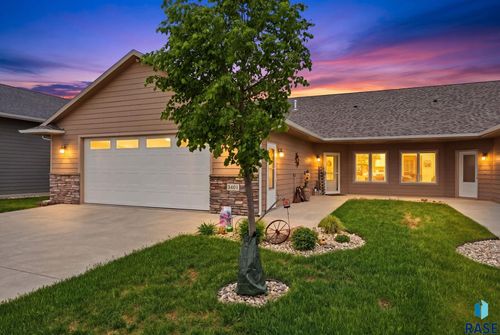 2401 N Main Ave Avenue, Tea, SD, 57064 | Card Image