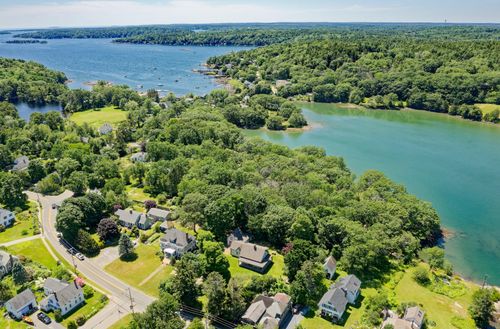 239 Ocean Point Road, Boothbay, ME, 04544 | Card Image