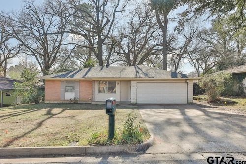 2811 Amy Ln, Tyler, TX, 75701-7440 | Card Image