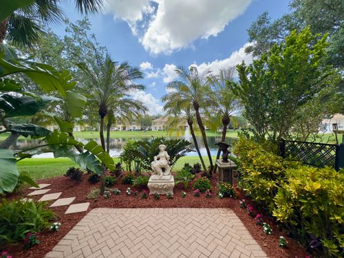 264 River Bluff Ln, Royal Palm Beach, FL, 33411-4216 | Card Image