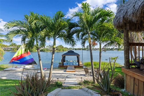 7964 Sw 199th Ter, Cutler Bay, FL, 33189-2130 | Card Image