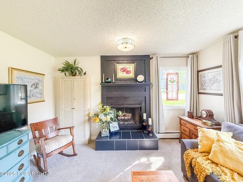 apt-101-1661 Eastridge Dr, Anchorage, AK, 99501-5767 | Card Image