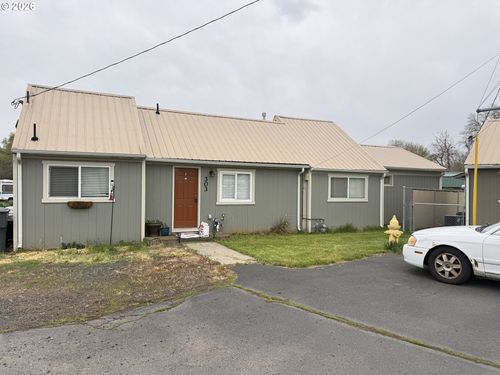 303 Ne Anvidon St, Pendleton, OR, 97801-3458 | Card Image