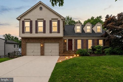 1119 Halesworth Dr, Potomac, MD, 20854-6181 | Card Image