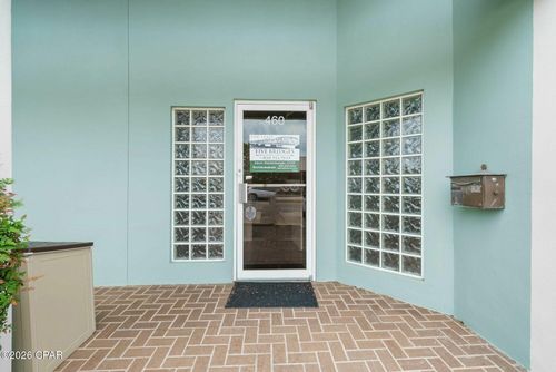 460 Grace Ave, Panama City, FL, 32401-2722 | Card Image