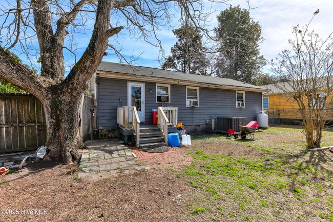 431 Henry St, House other with 3 bedrooms, 2 bathrooms and null parking in Wilmington NC | Image 20