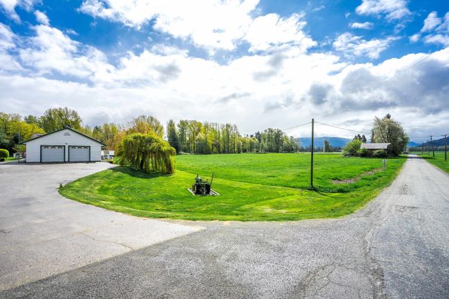 9356 Ross Road, House other with 3 bedrooms, 2 bathrooms and 10 parking in Mission BC | Image 38