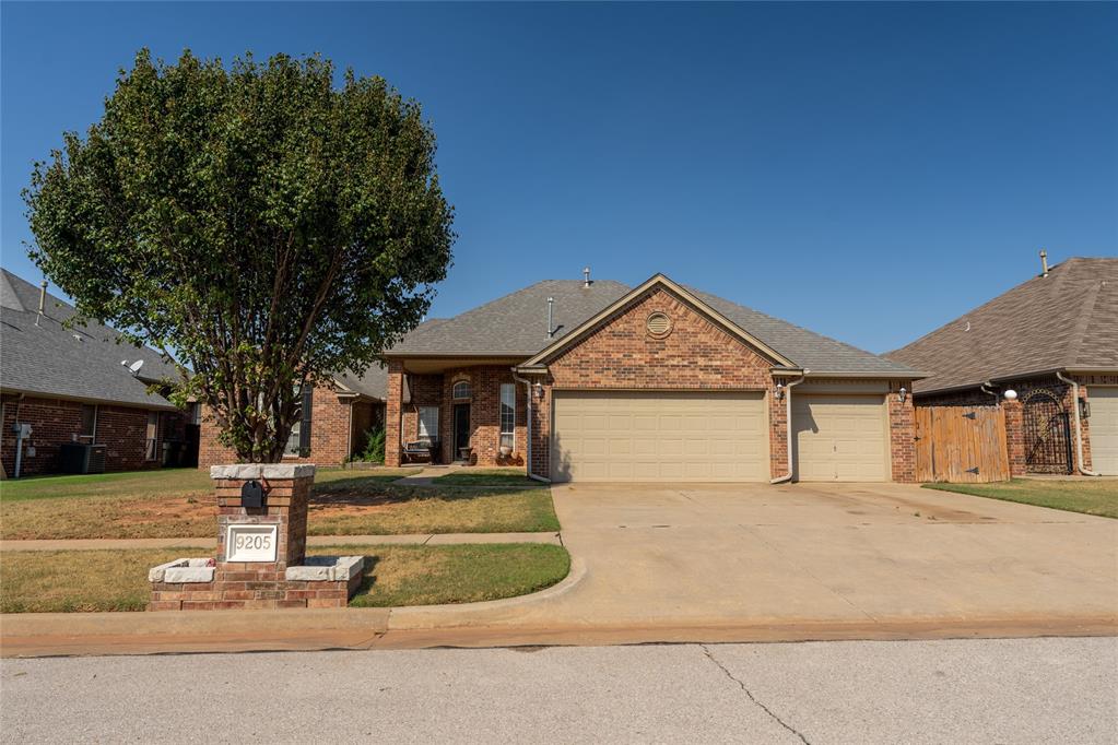 27th St, Oklahoma City, OK 73128