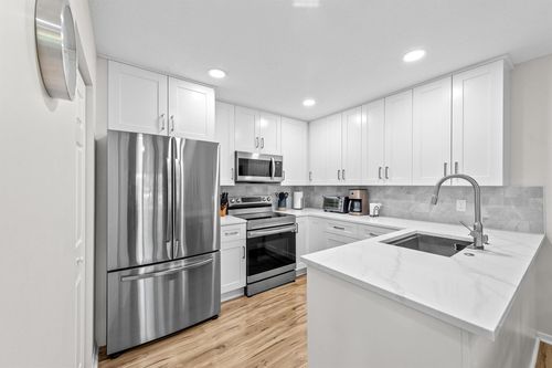 a2-3561 Pine Tree Ct, Greenacres, FL, 33463-1307 | Card Image