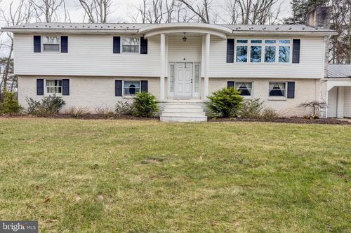 467 Swanger Rd, New Columbia, PA, 17856-8905 | Card Image