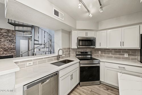 2081-2333 E Southern Ave, Tempe, AZ, 85282-7638 | Card Image